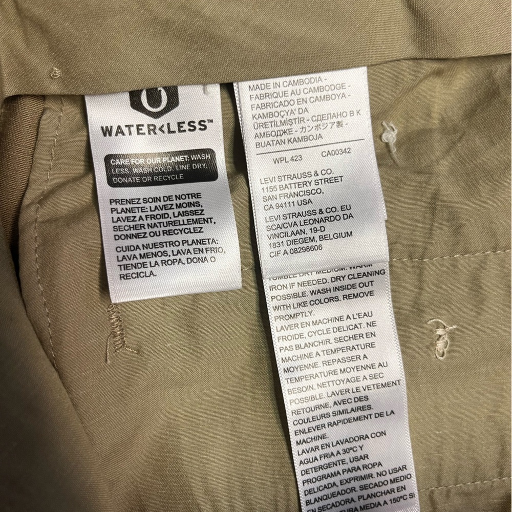 NWT Dockers Signature Khakis, Straight Fit - Picture 9 of 9